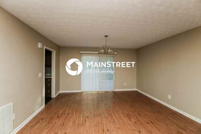 38 Cross Creek Ct - Photo 5 of 16