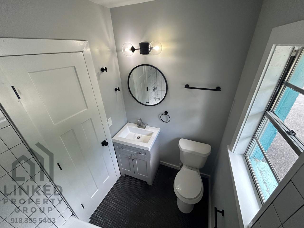3326 E Marshal Apartments - Photo 7 of 13