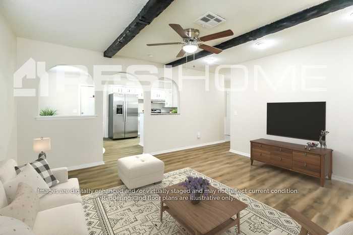 1032 Sw 2nd St - Photo 5 of 18