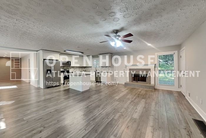 466 Ladora Dr - Photo 4 of 23