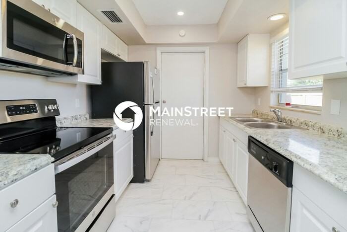 1102 E Normandy Blvd - Photo 7 of 16