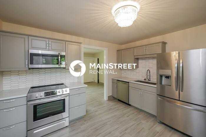 8335 Marlborough Dr - Photo 6 of 16