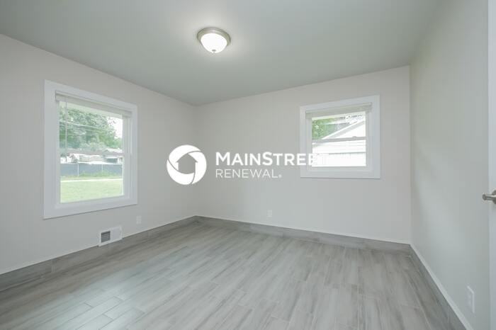 8335 Marlborough Dr - Photo 7 of 16