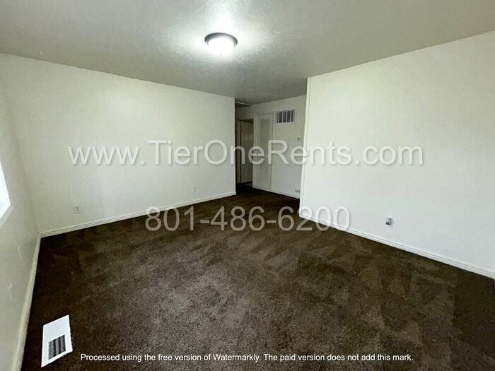 3087 S 8850 W #3087 - Photo 5 of 12
