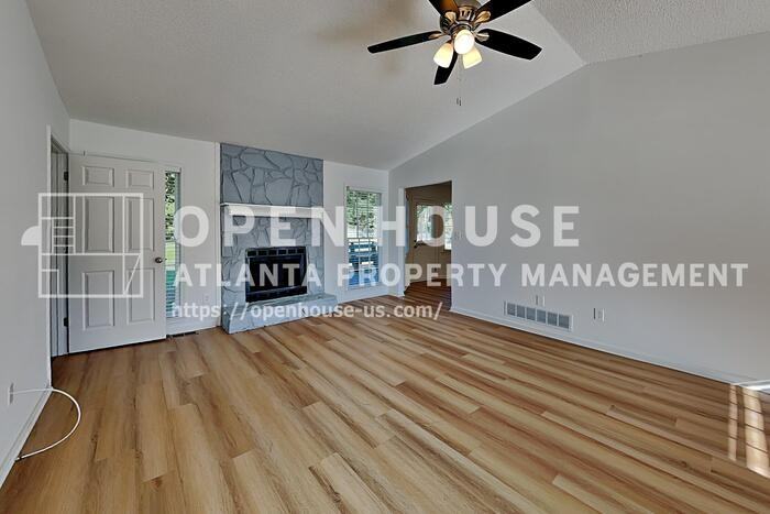 297 Graison Ln - Photo 4 of 21