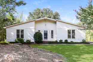 304 E Wynngate Dr - Photo 1 of 1