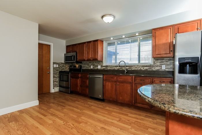 6325 Mullen Rd - Photo 5 of 10