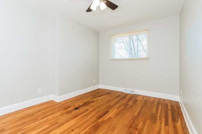 6325 Mullen Rd - Photo 7 of 10