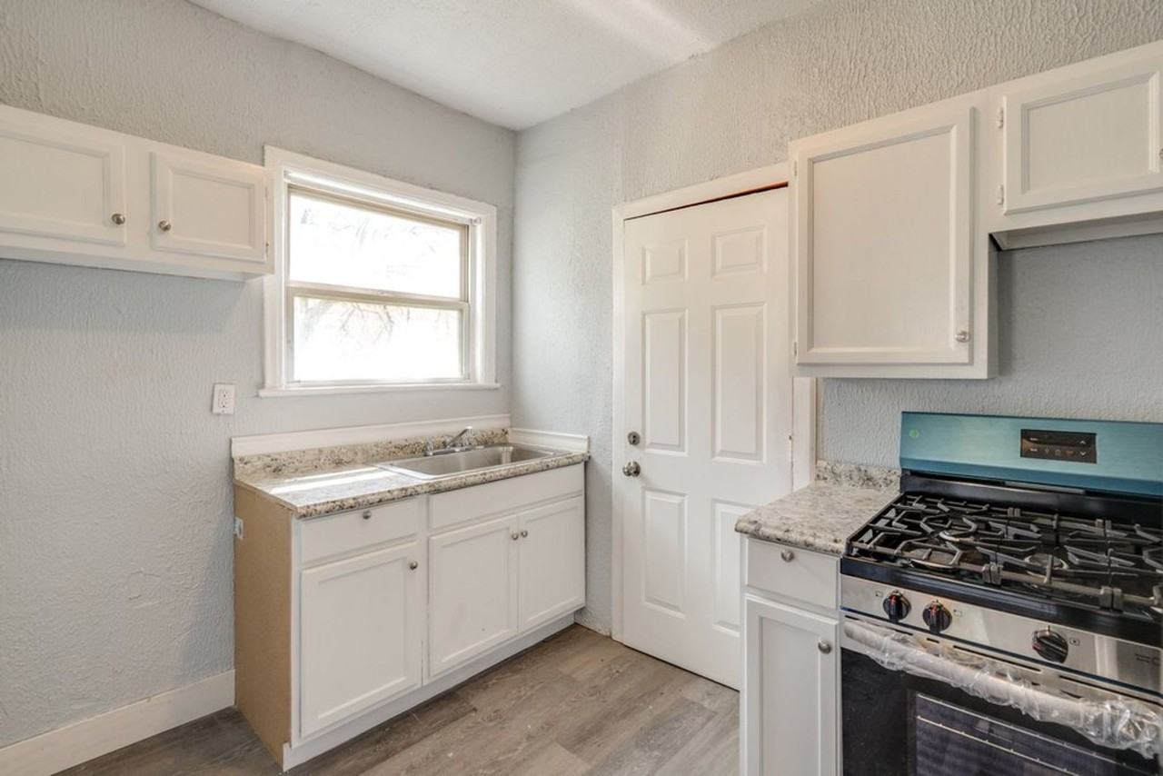 2840 S Moreland Blvd #18 - Photo 2 of 13