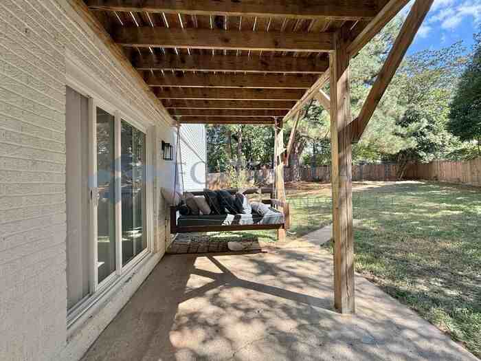 108 Hassell Ct - Photo 7 of 50