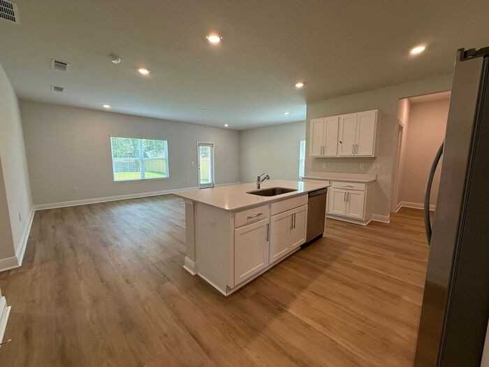 2062 Wiregrass St - Photo 5 of 37