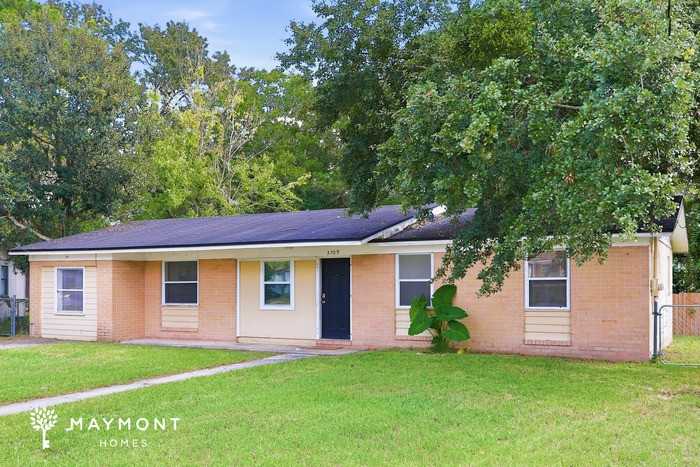 3709 Torres Ct - Photo 4 of 15