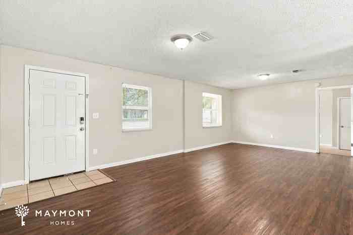 3709 Torres Ct - Photo 5 of 15
