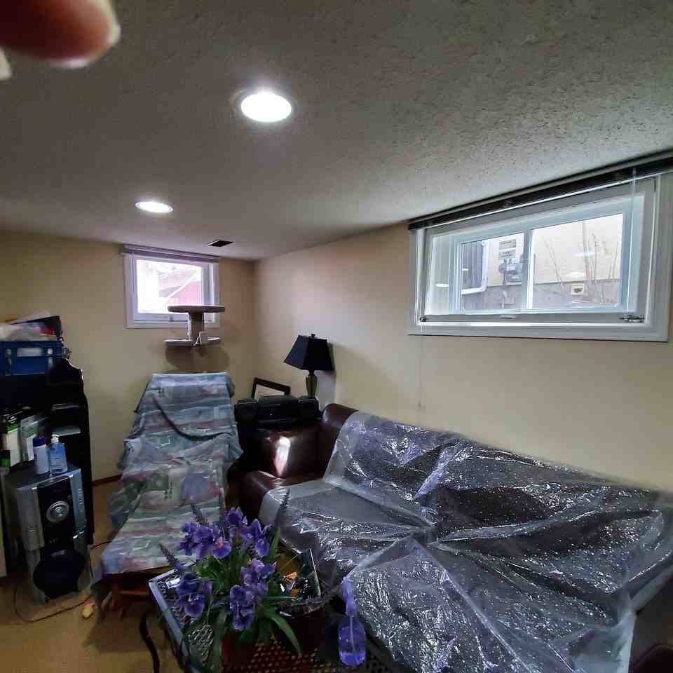 438 20 Ave Nw - Photo 6 of 6