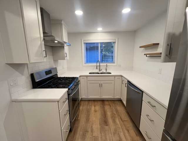 200 W Redfish Ln - Photo 3 of 23