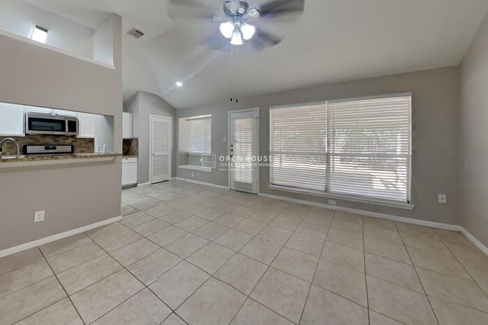 17402 Eastwood Cir - Photo 5 of 21