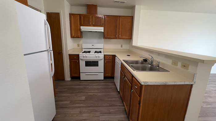 272 Dunn Ct - Photo 5 of 7