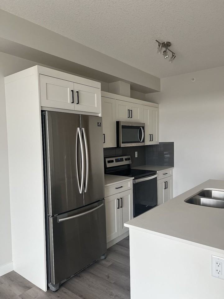 408 -408 Auburn Meadows Common Se - Photo 2 of 13