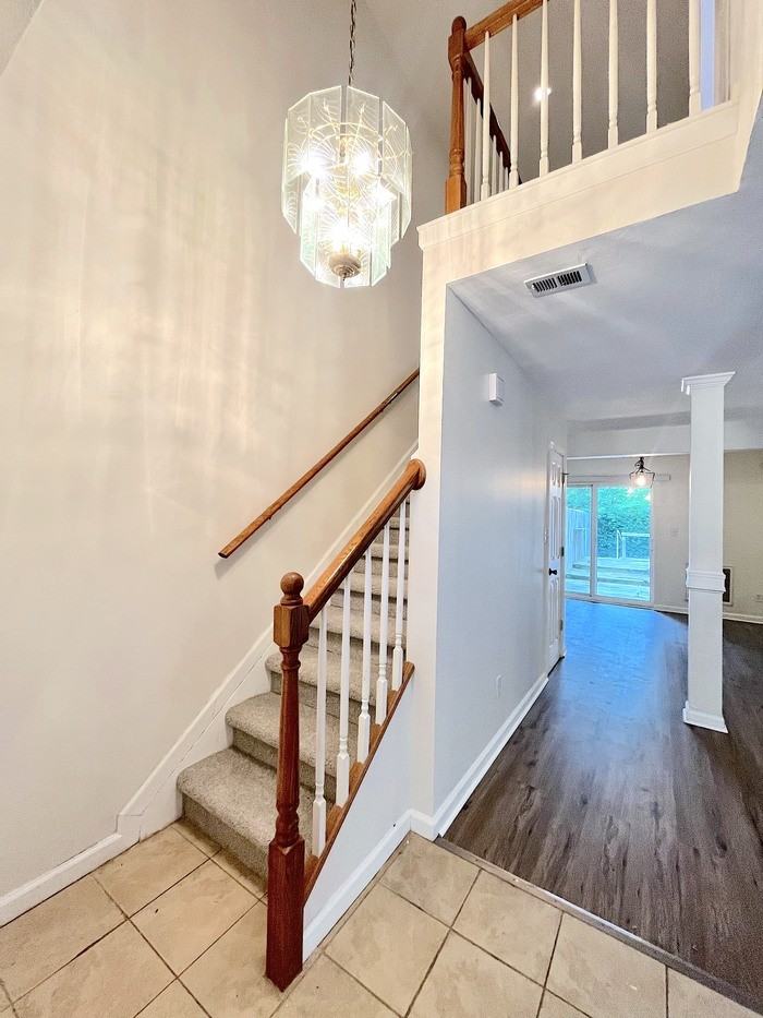 5611 Morningside Ct - Photo 2 of 24