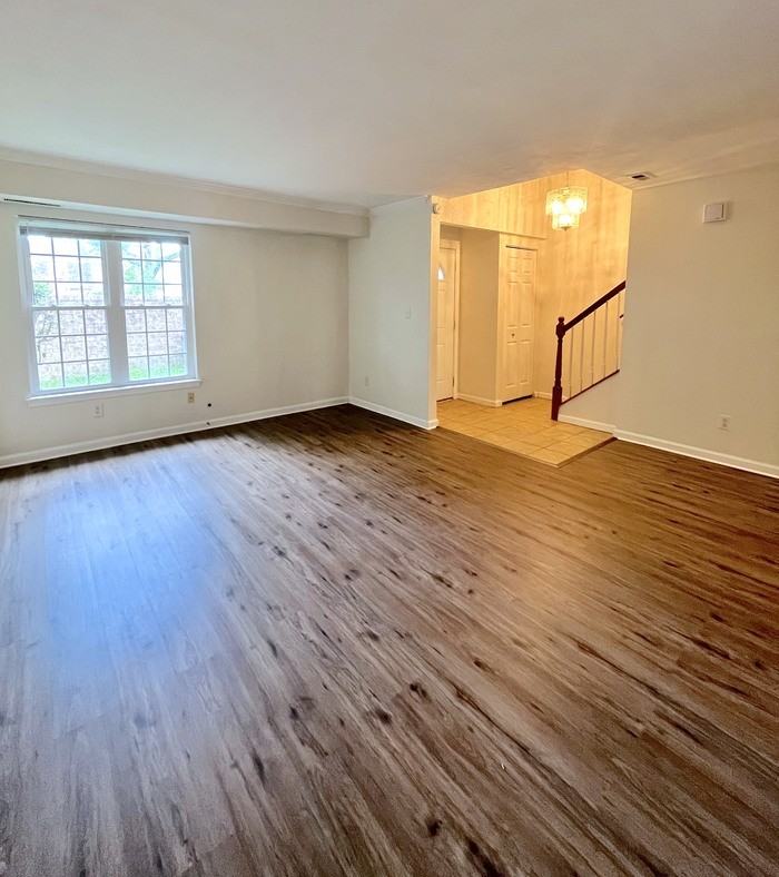 5611 Morningside Ct - Photo 4 of 24