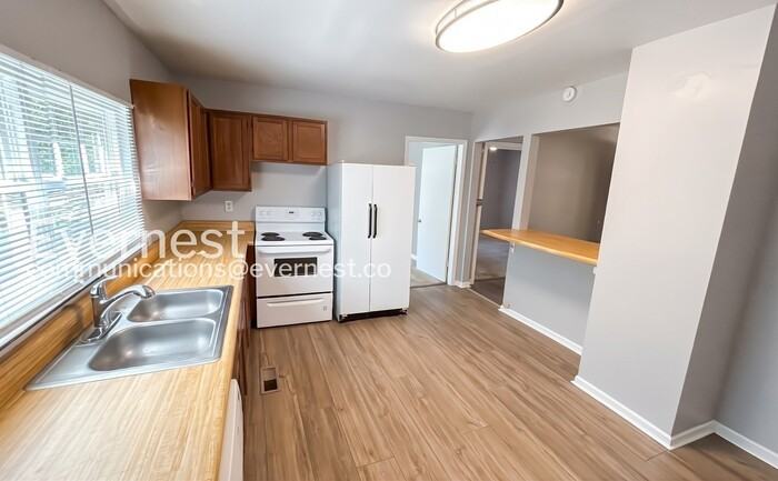 2624 Forest Rd - Photo 5 of 21