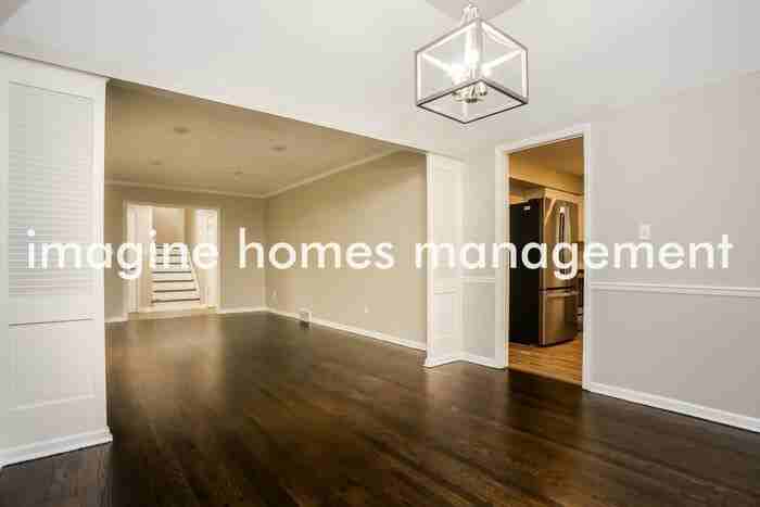 8601 W 88th Ter - Photo 5 of 19