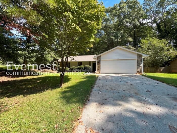 10164 Wooten Rd - Photo 2 of 22
