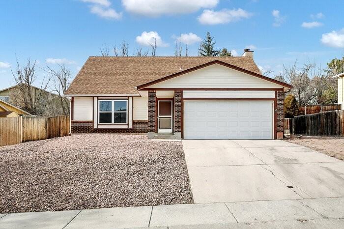 3410 Lynnwood Way - Photo 2 of 30