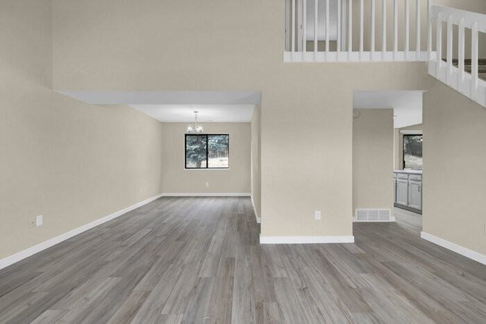 3410 Lynnwood Way - Photo 4 of 30