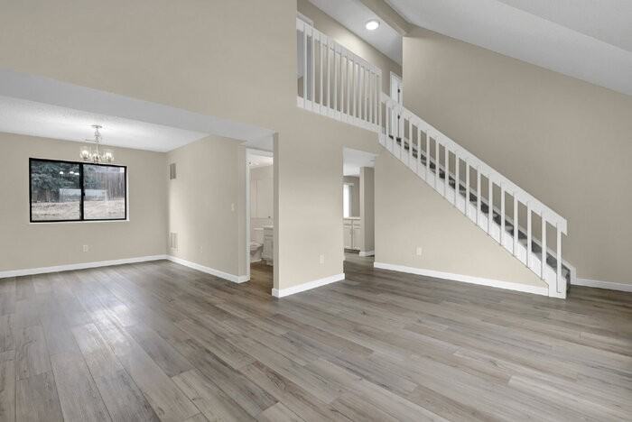 3410 Lynnwood Way - Photo 5 of 30