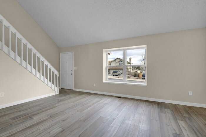 3410 Lynnwood Way - Photo 6 of 30