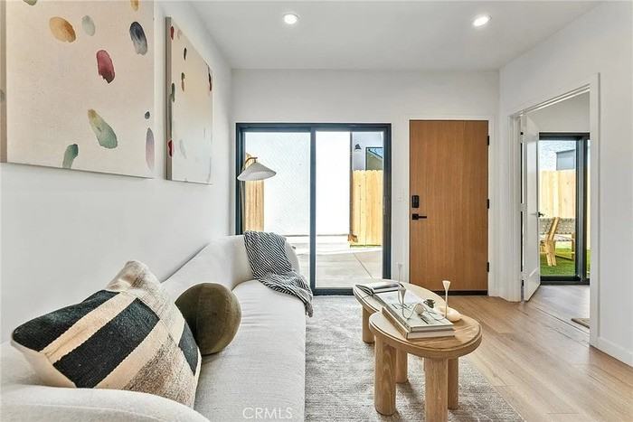 1605 N Kingsley Dr #1605 - Photo 7 of 17