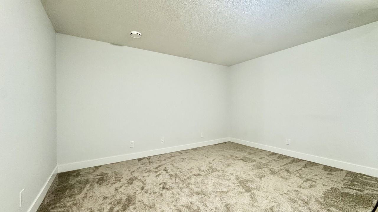 111 Cityside Rd Ne - Photo 4 of 15