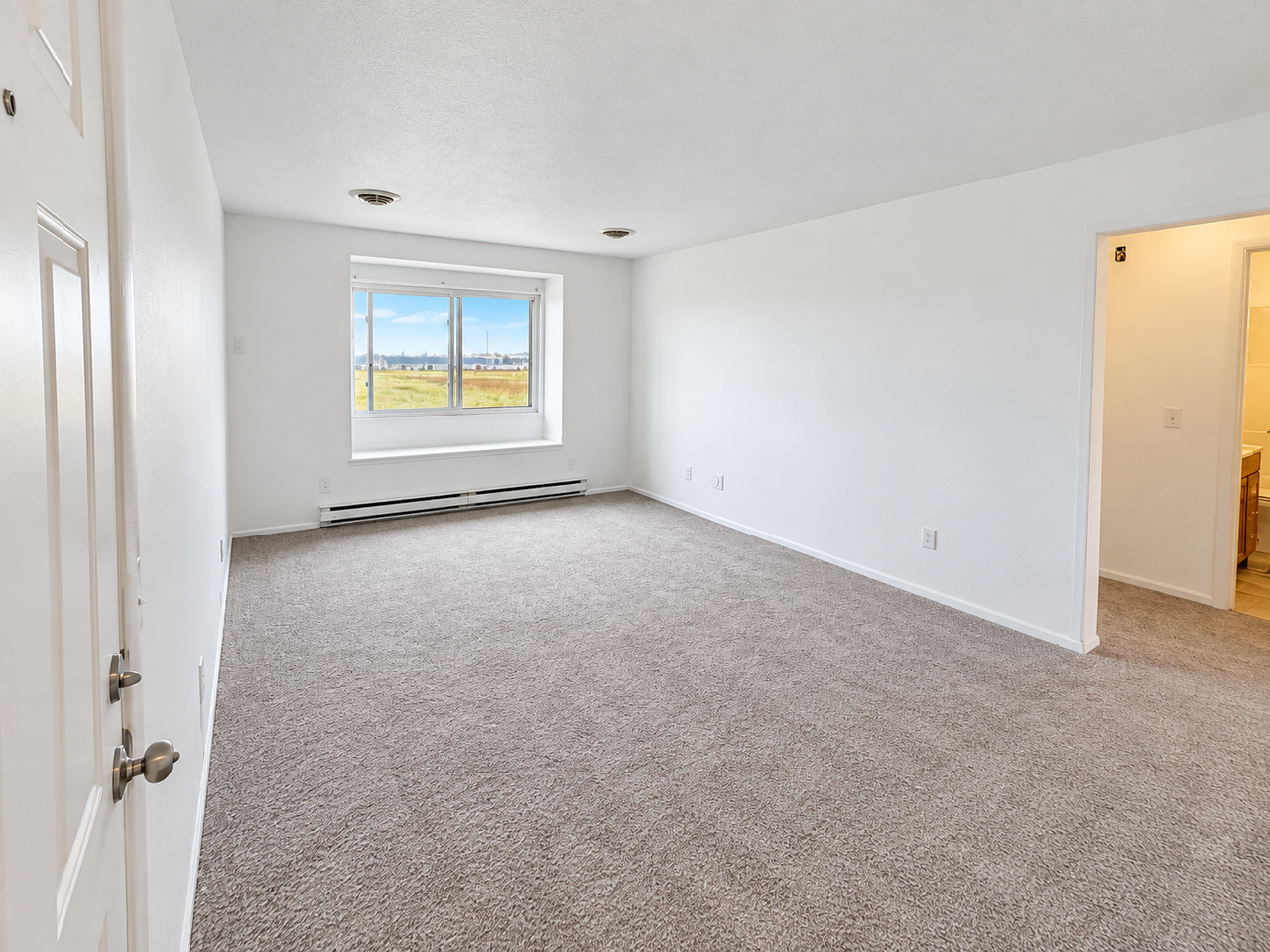 7335 Ayers Rd #D - Photo 2 of 11