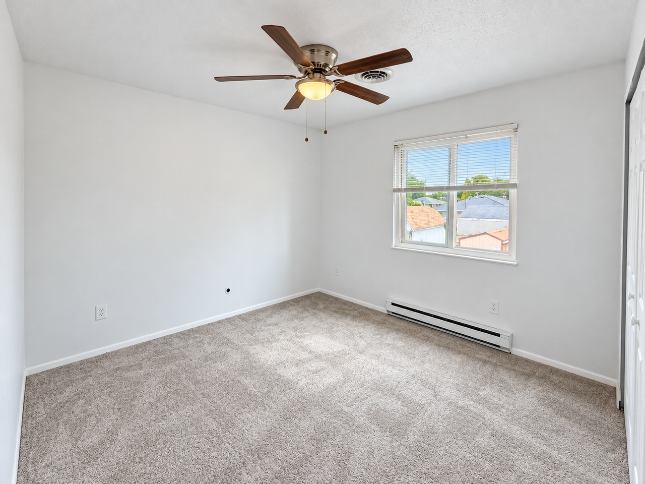 7335 Ayers Rd #D - Photo 5 of 11