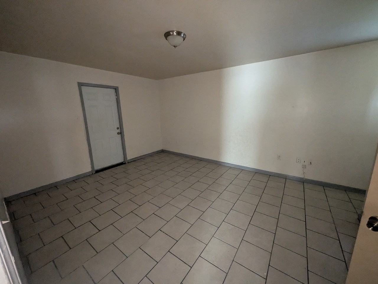 5406 Washington Ct #NA - Photo 6 of 10
