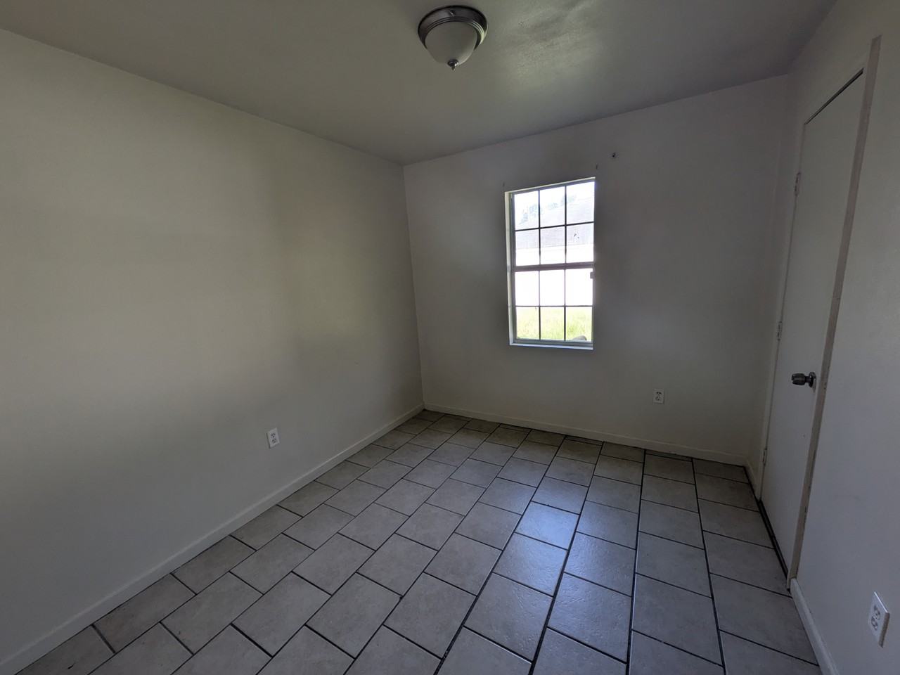 5333 Washington Ct #NA - Photo 6 of 9