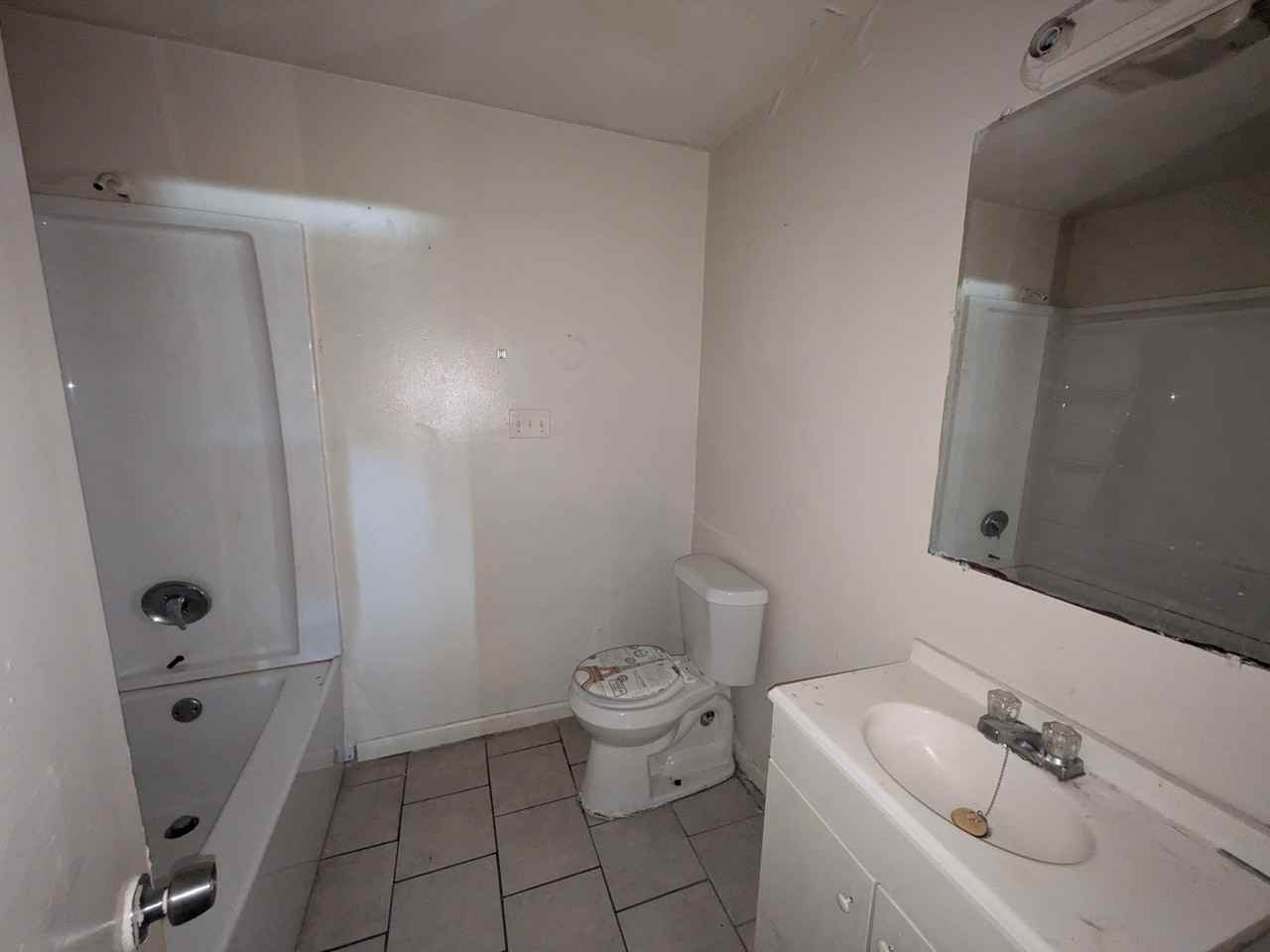 5405 Washington Ct #NA - Photo 4 of 9