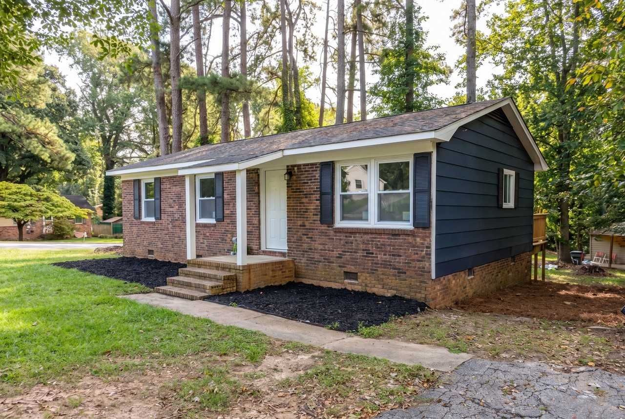 204 Carlton Dr #NA - Photo 3 of 14