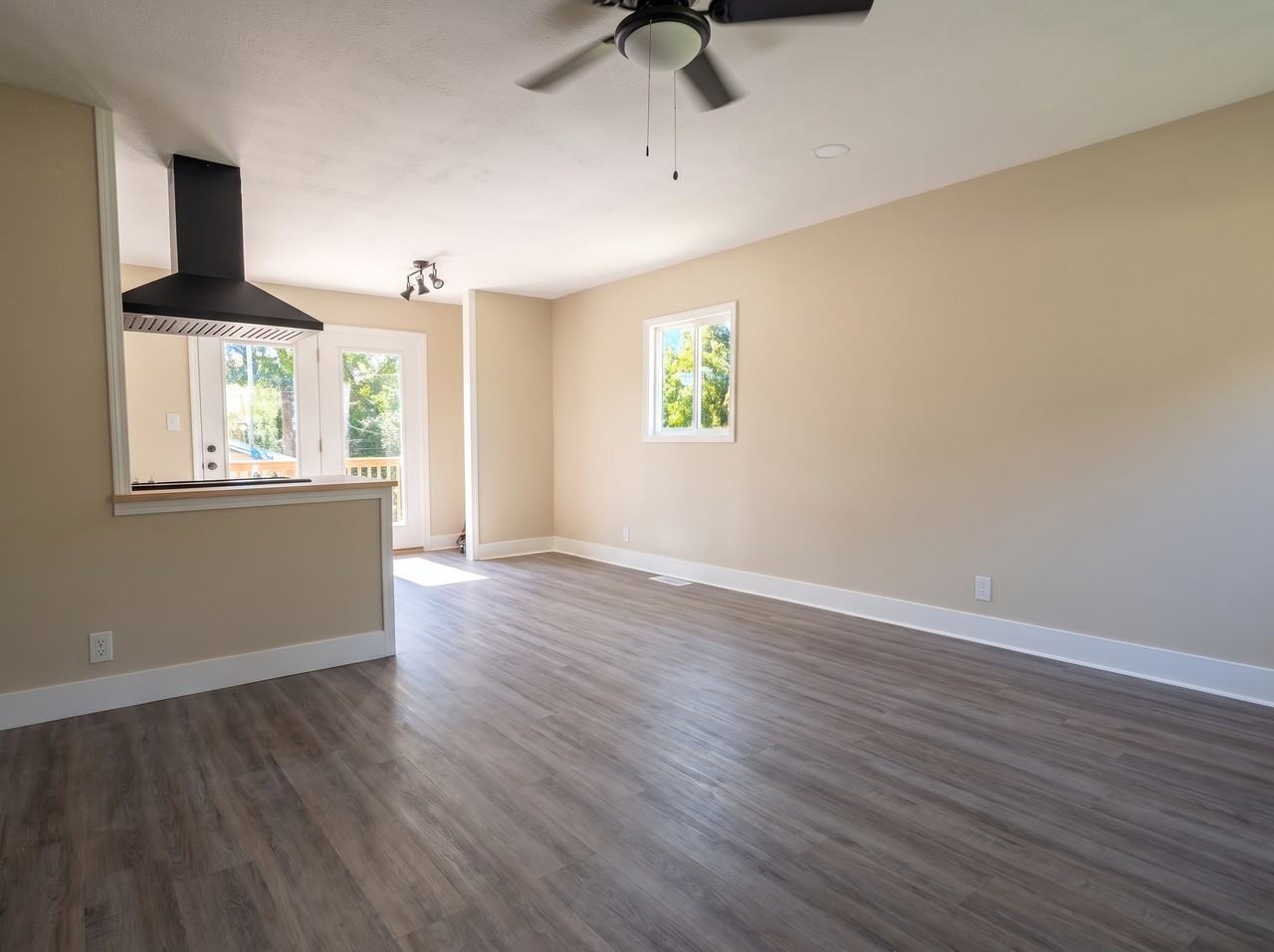 204 Carlton Dr #NA - Photo 7 of 14