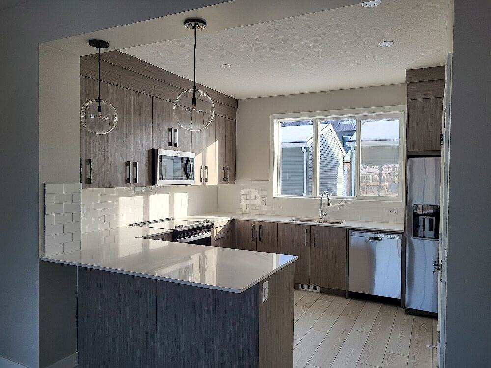 584 Chelsea Gdns - Photo 2 of 21