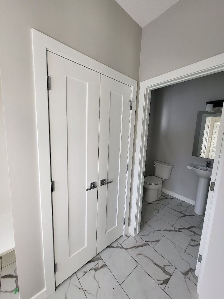 584 Chelsea Gdns - Photo 4 of 21