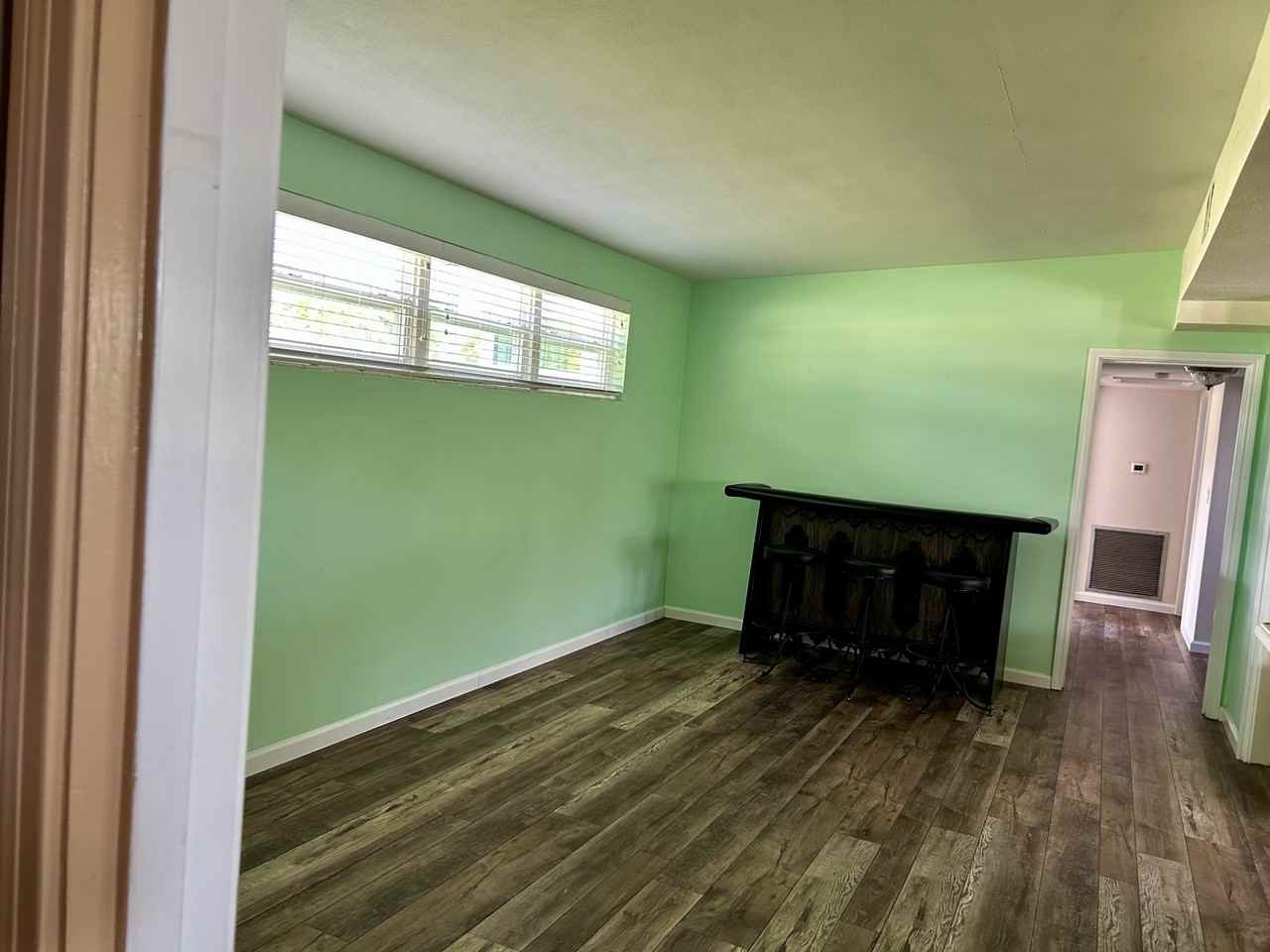 1242 Glynlea Rd #NA - Photo 6 of 24
