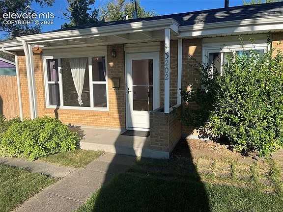 3202 Poinsetta Dr #NA - Photo 3 of 20