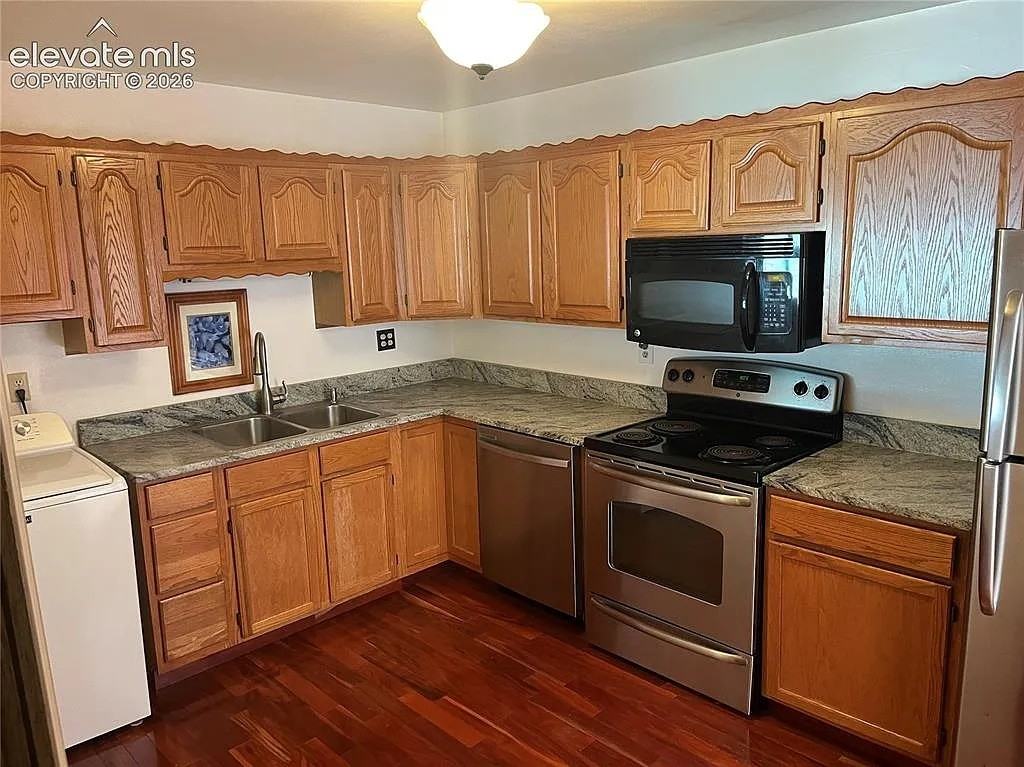 3202 Poinsetta Dr #NA - Photo 5 of 20