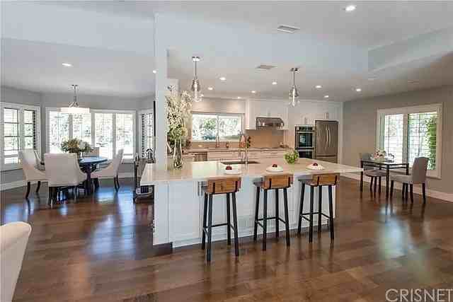 4441 Densmore Ave #NA - Photo 4 of 25