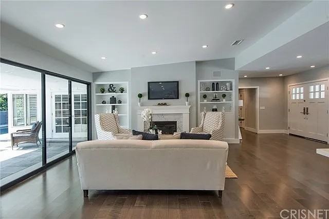 4441 Densmore Ave #NA - Photo 5 of 25