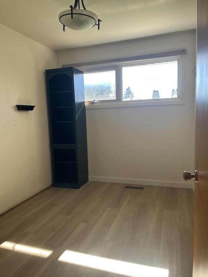 3308 Perry Ave - Photo 6 of 8