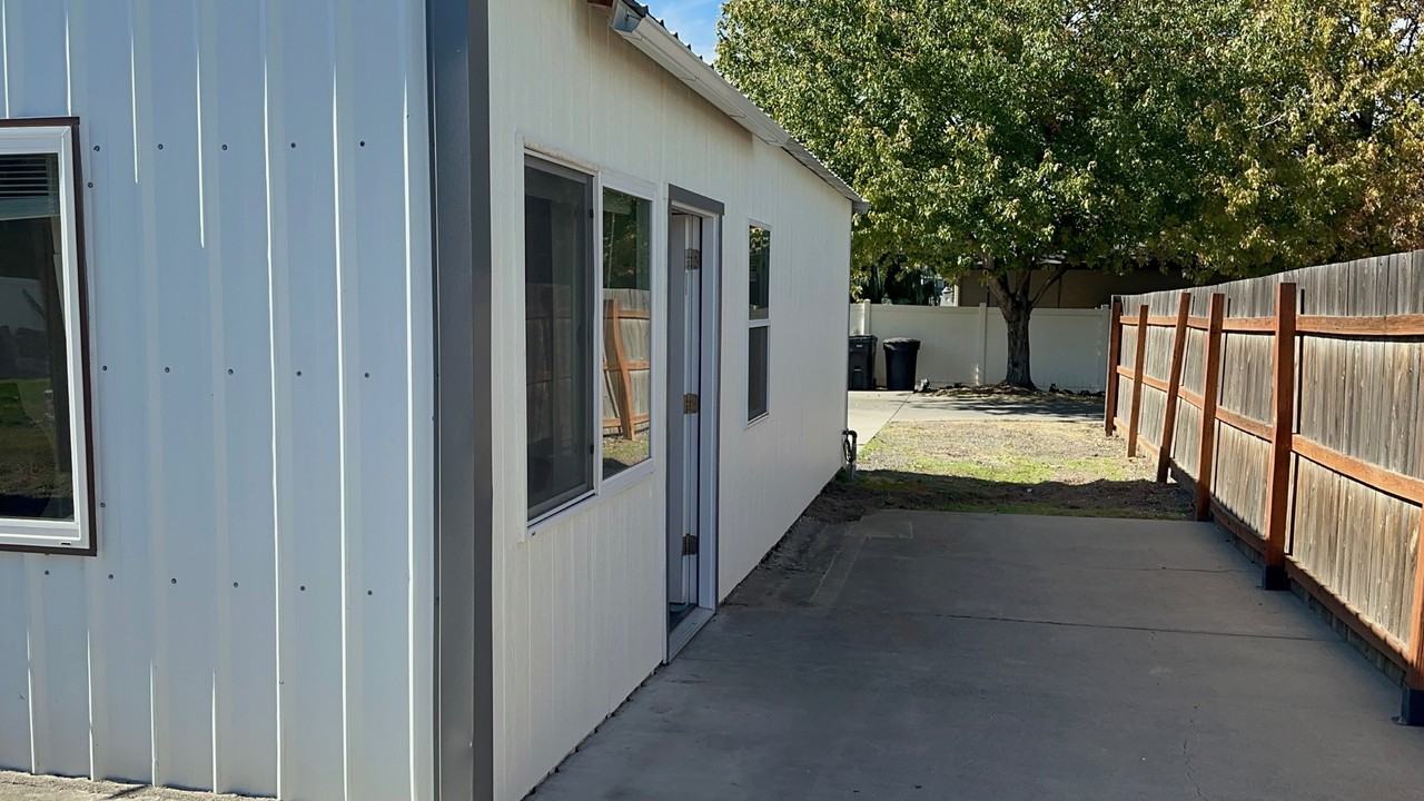 785 Whitney Rd #B - Photo 4 of 13