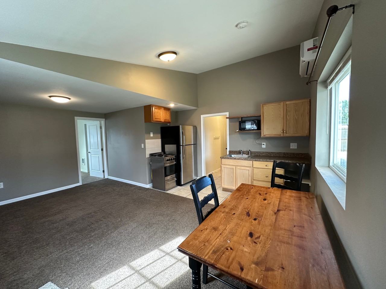 785 Whitney Rd #B - Photo 6 of 13